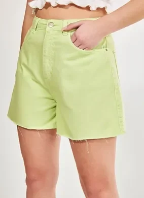 Short Mom Em Sarja Verde Lima