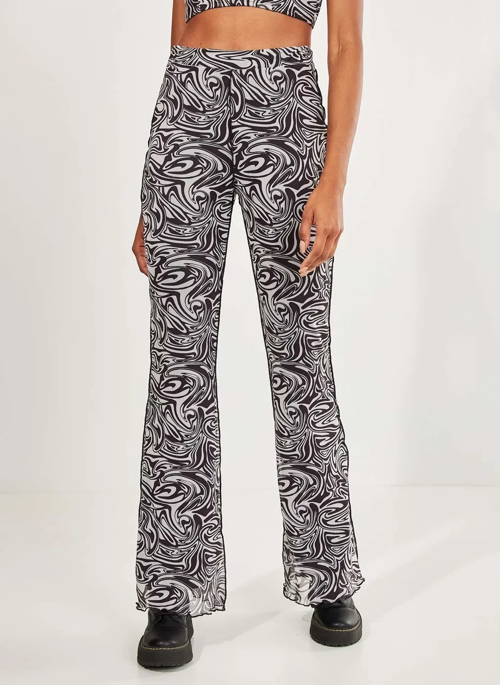 Calça Flare Em Tule Marble Preto E Branco