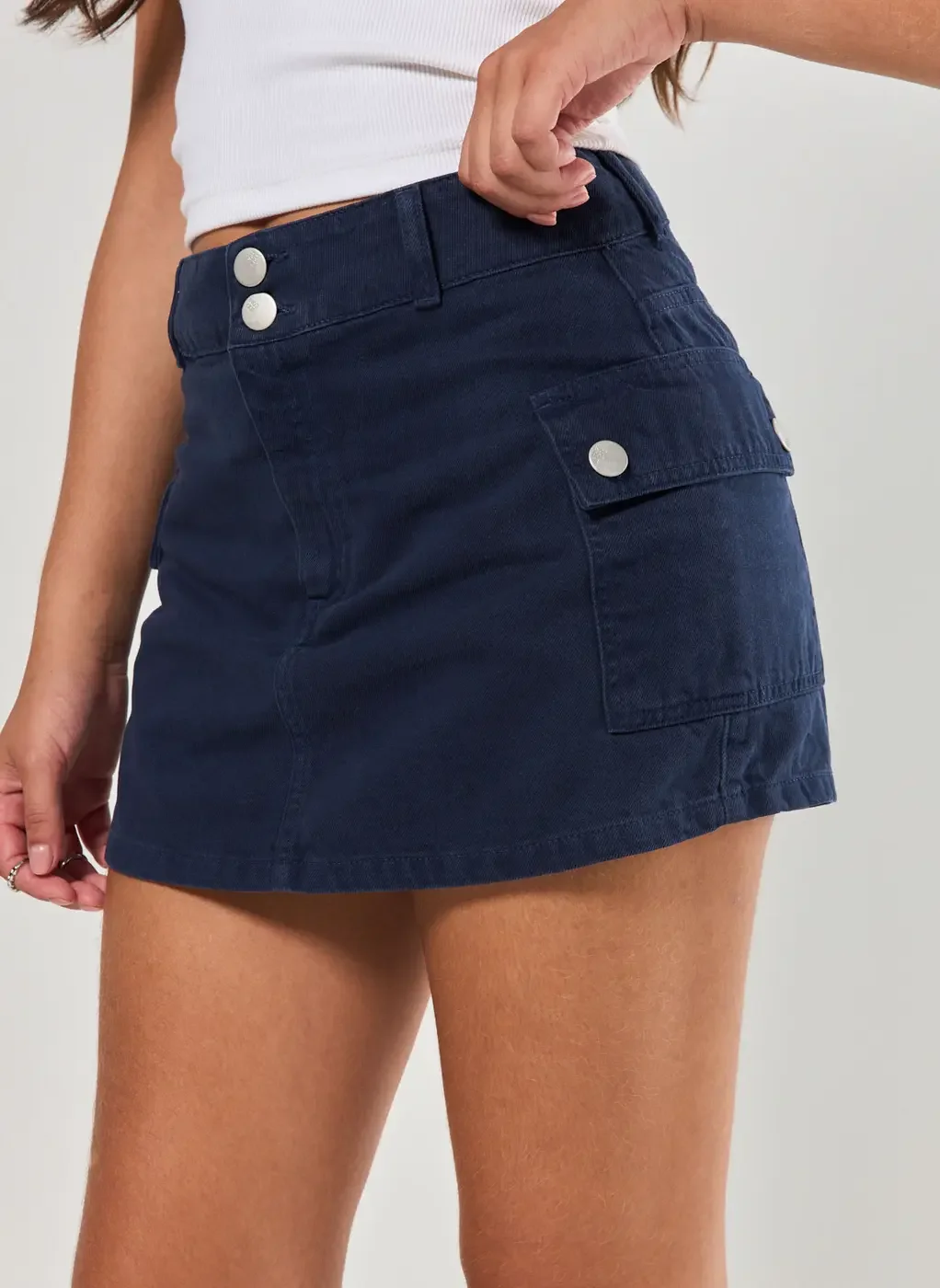 Short Saia Cargo Em Sarja