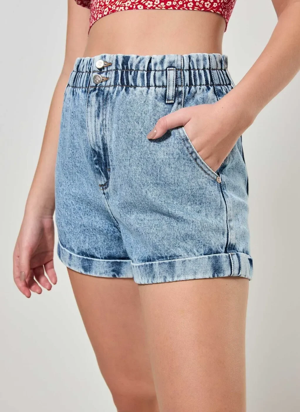 Short Jeans Com Elástico E Barra Dobrada