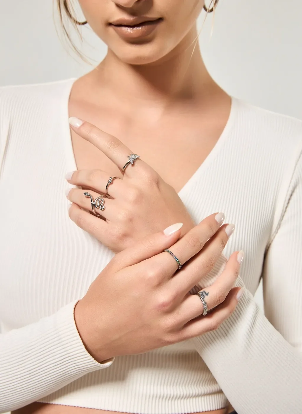 Kit De Anéis Com Strass E Pingente