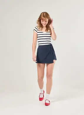 Short Saia Transpassado Em Sarja