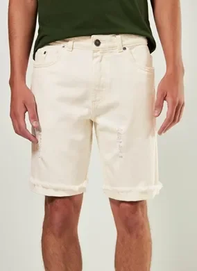 Bermuda Em Sarja Off-White Desfiada