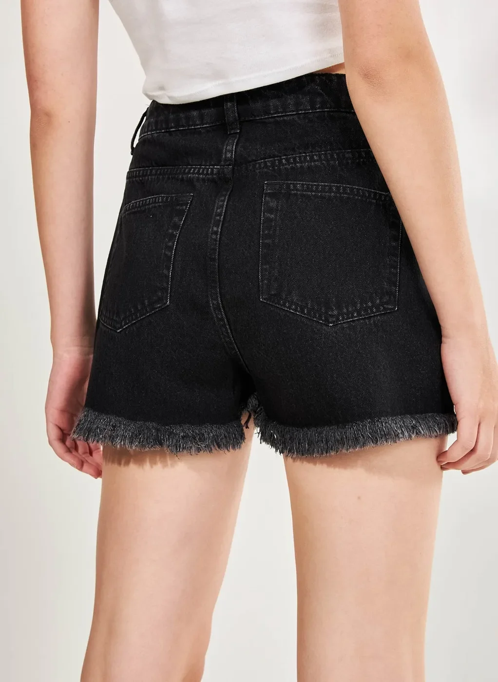 Short Jeans Preto Com Estrelinhas Gen Me