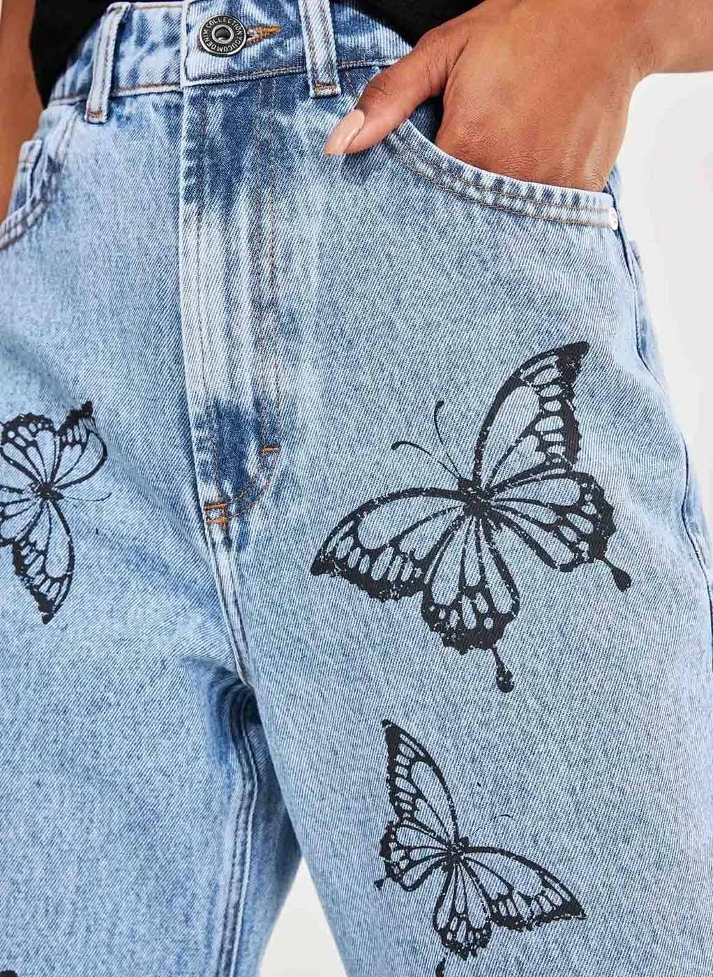 Calça Jeans Reta Over Borboletas