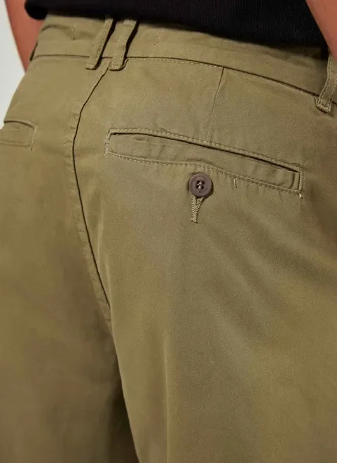 Bermuda De Sarja Verde Militar Básica