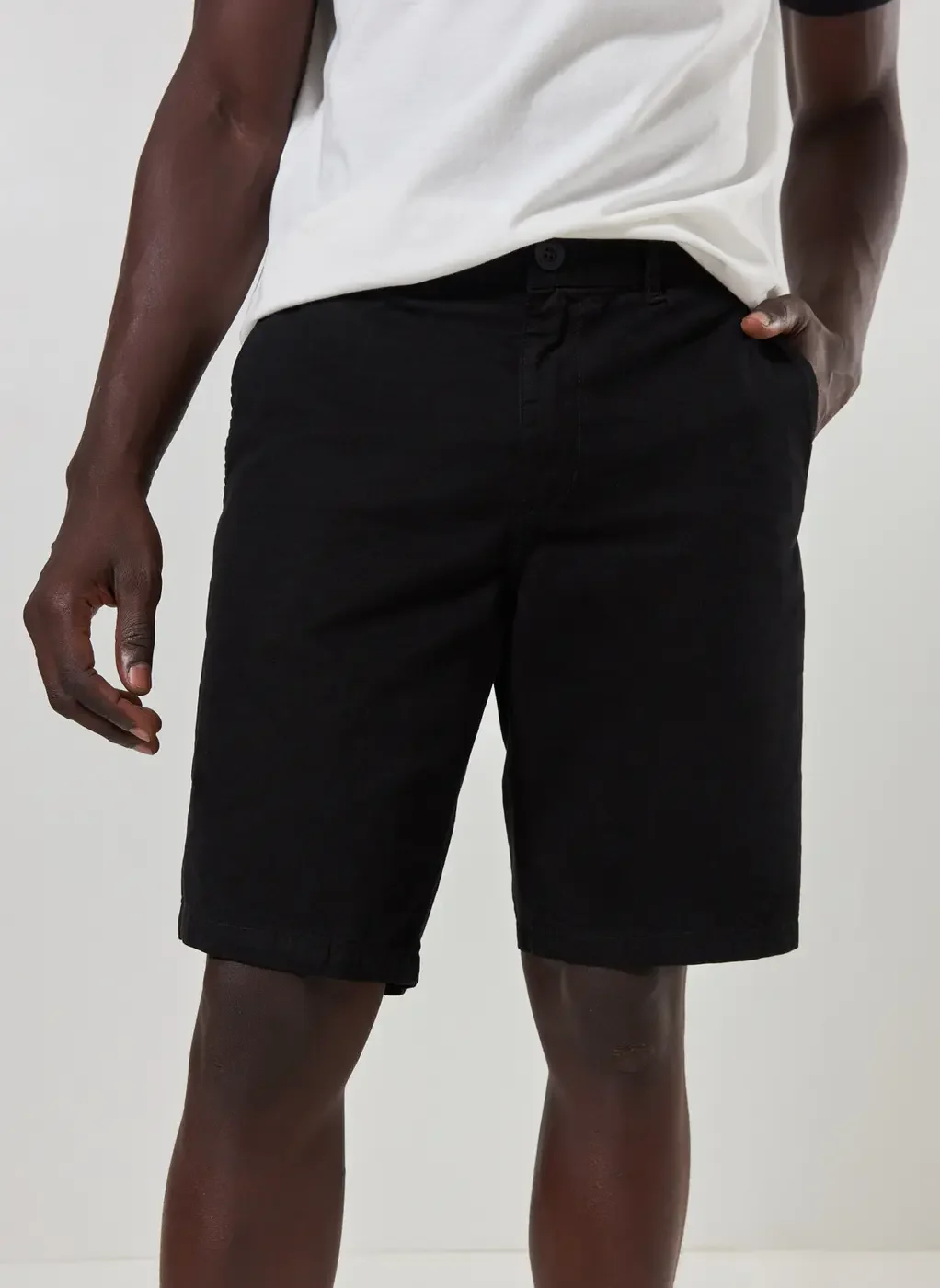 Bermuda De Sarja Preta Básica