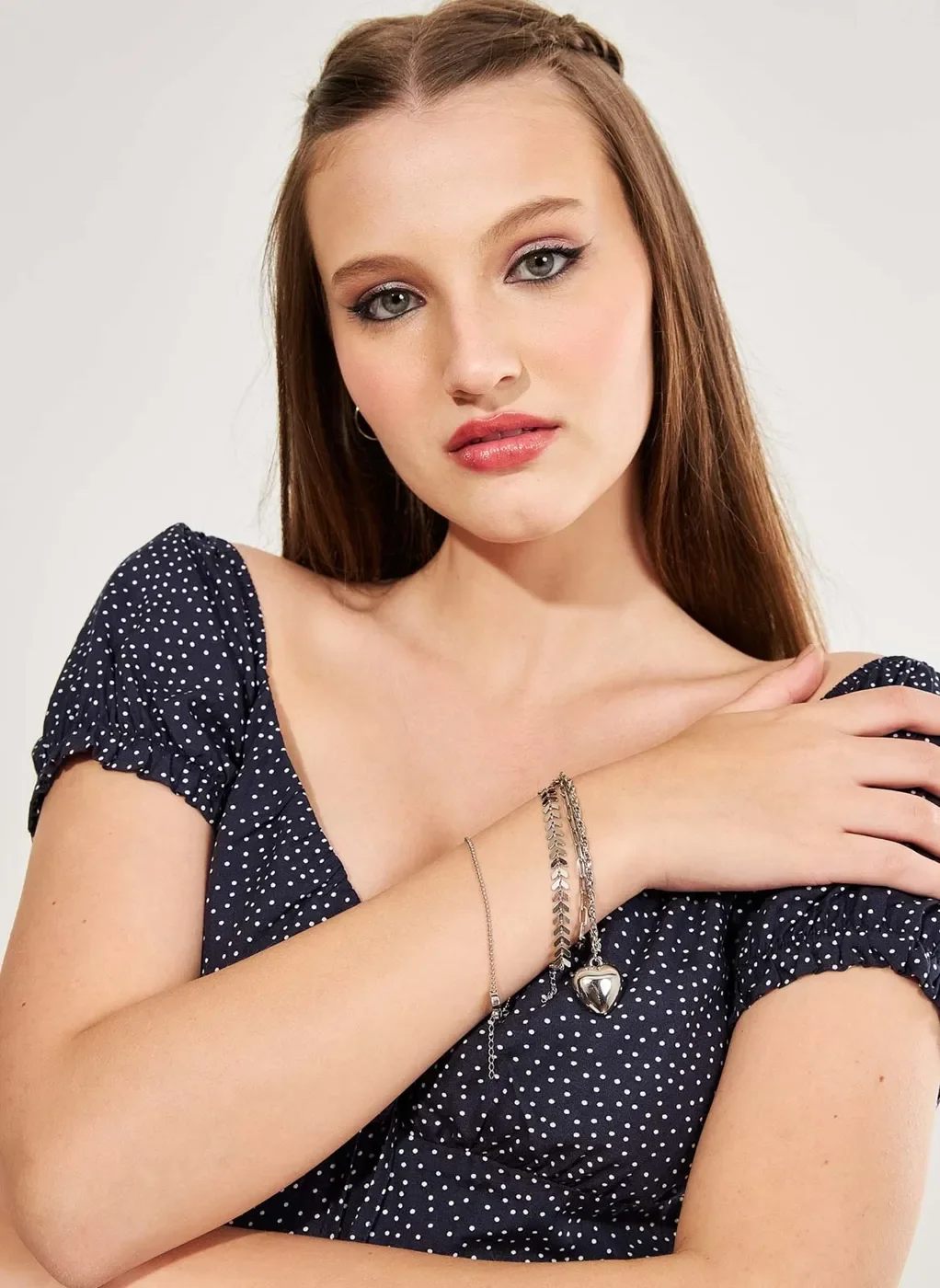 Kit Pulseiras Prateadas Com Coração