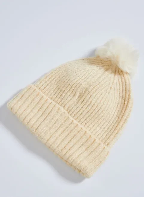 Gorro Off-White Com Pompom