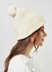 Gorro Off-White Com Pompom
