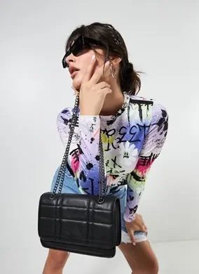 Bolsa Quadrada Alça De Corrente