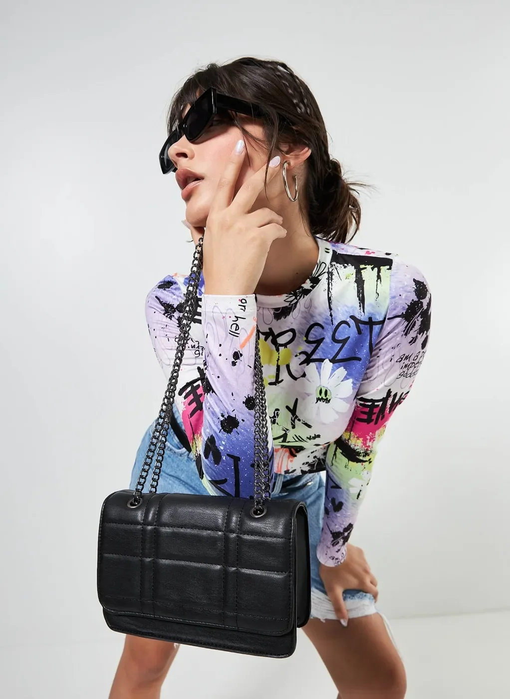 Bolsa Quadrada Alça De Corrente