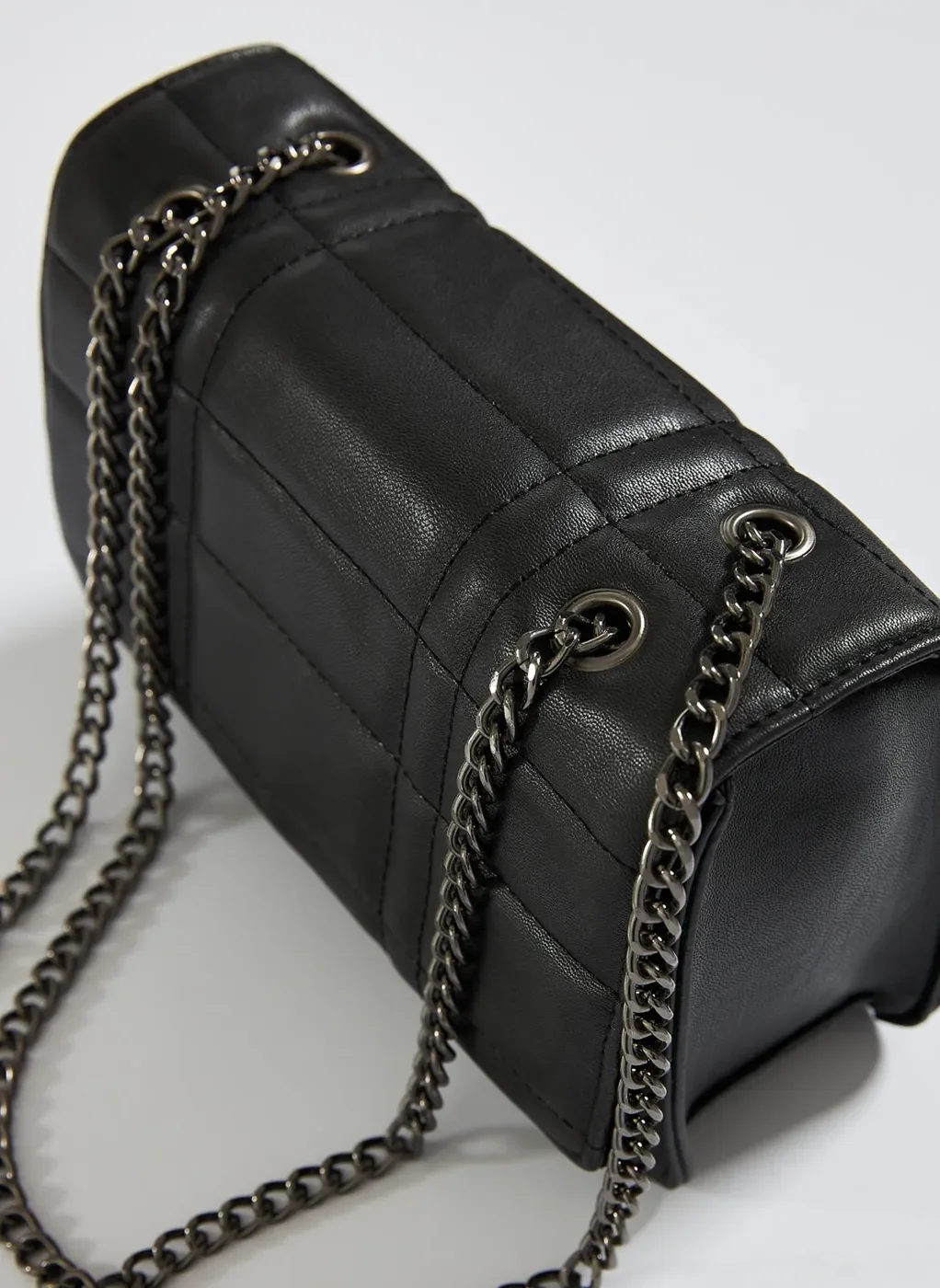 Bolsa Quadrada Alça De Corrente