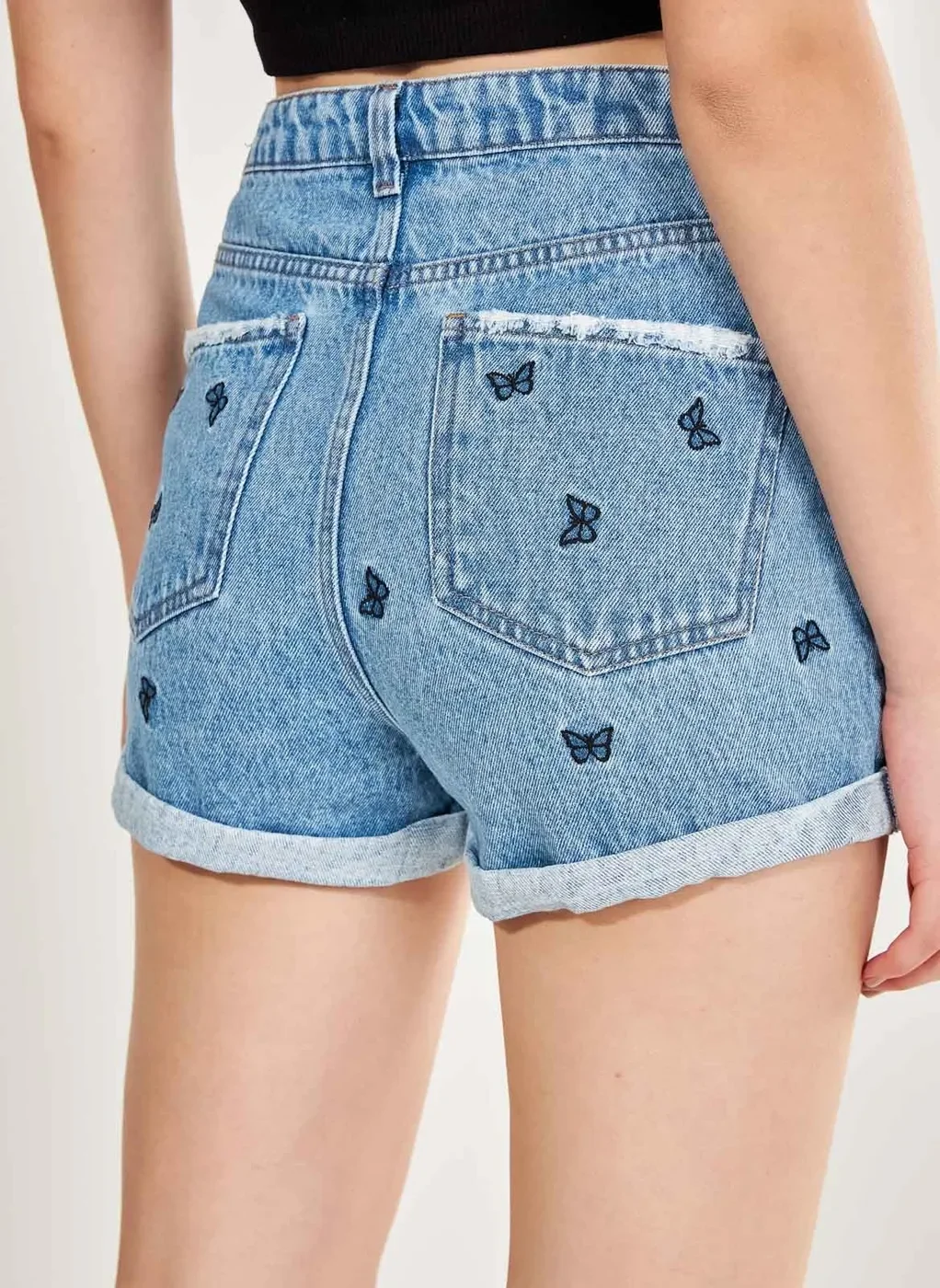 Short Mom Jeans Borboletas