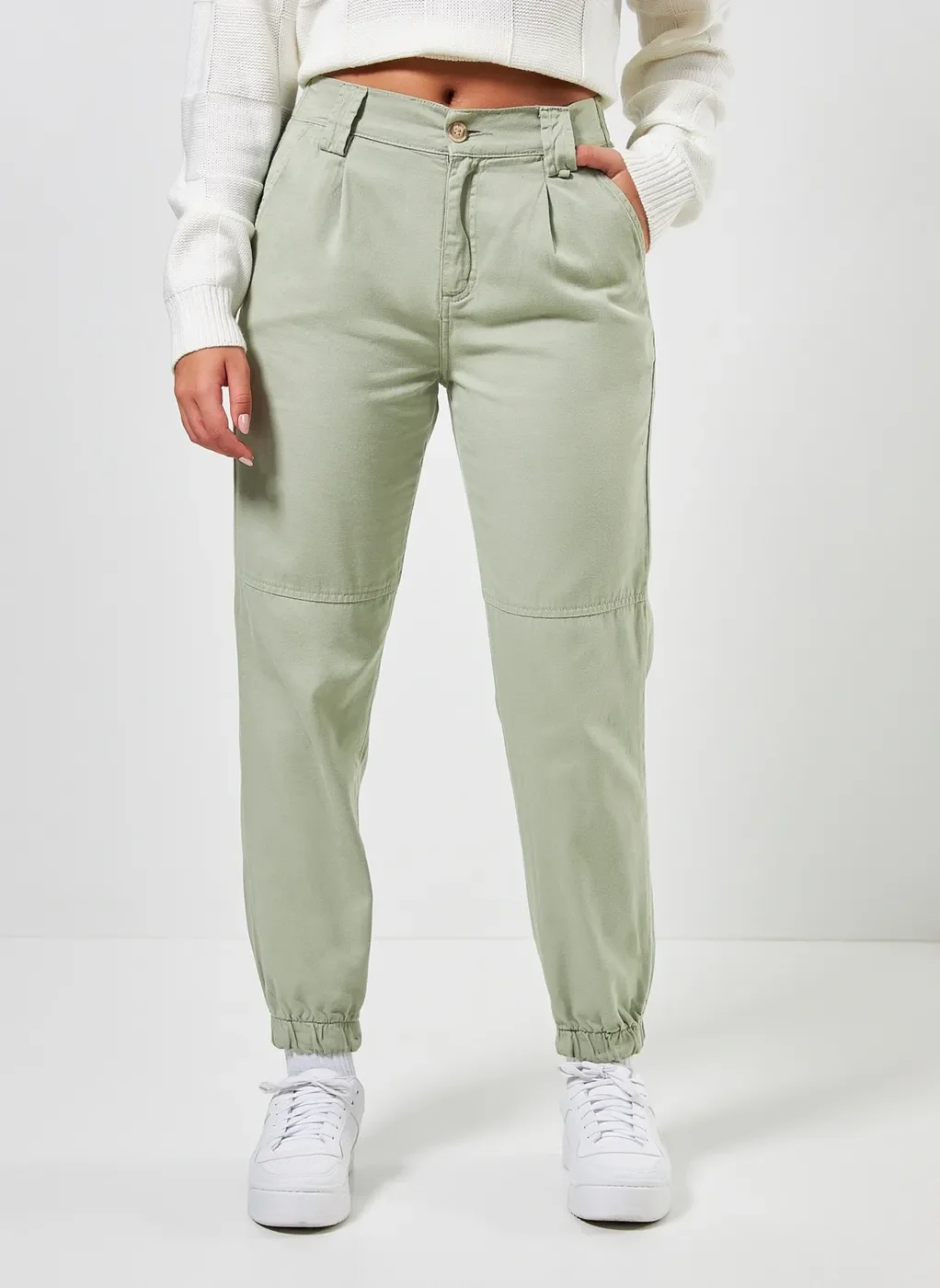 Calça Jogger Em Sarja Verde Seco
