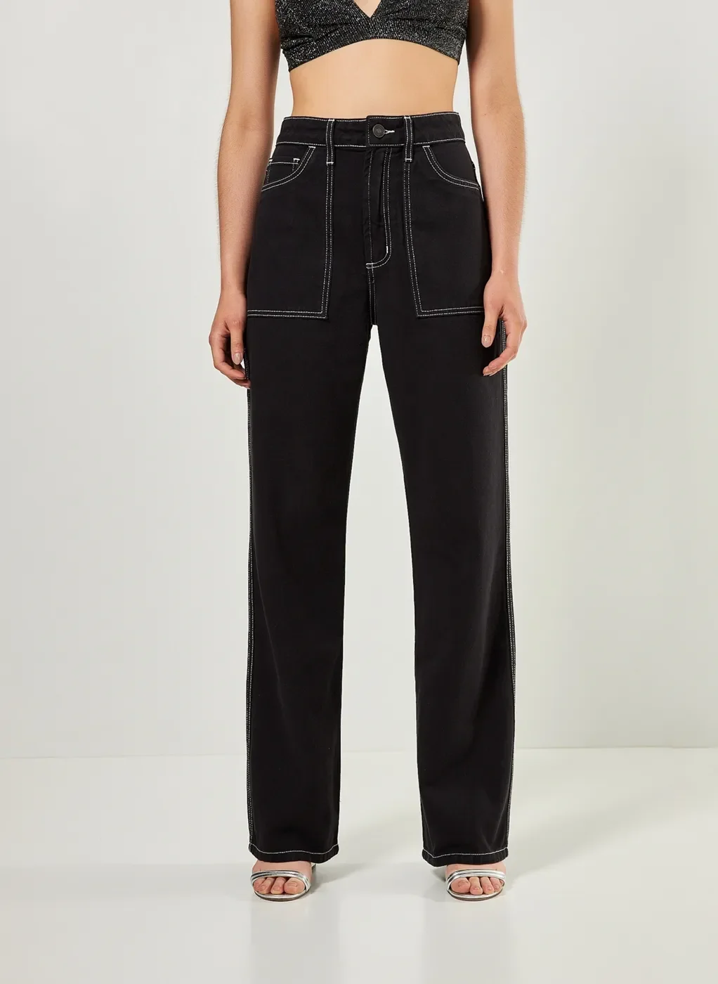 Calça Wide Leg Em Sarja Com Costuras