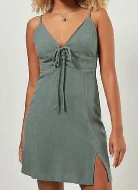 Vestido Curto De Alcinha Com Amarração