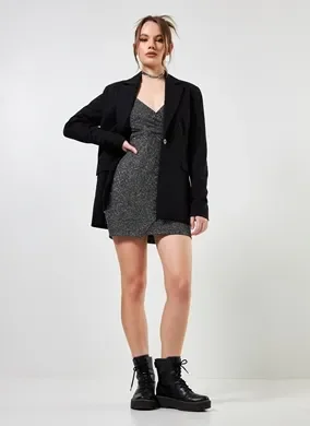 Vestido Preto Com Brilho Prateado