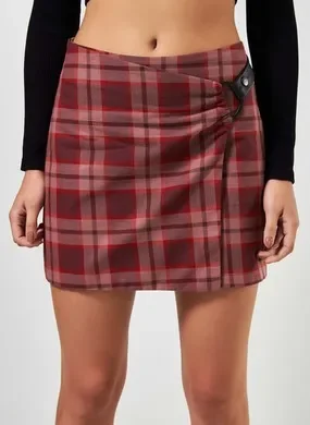 Saia Transpassada Em Xadrez Vermelho