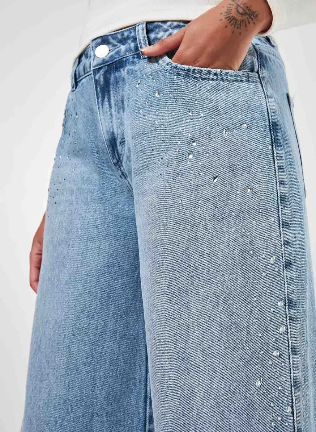Calça Jeans Pantalona Cintura Baixa Brilhos