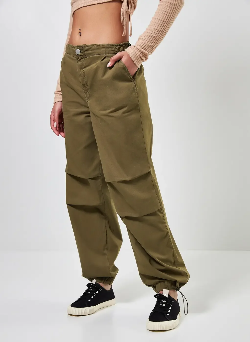 Calça Parachute Em Sarja Verde Militar