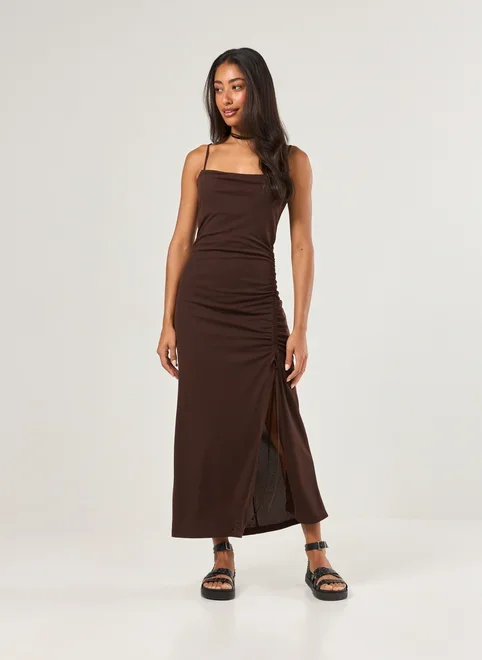 Vestido Midi Com Fenda E Franzido