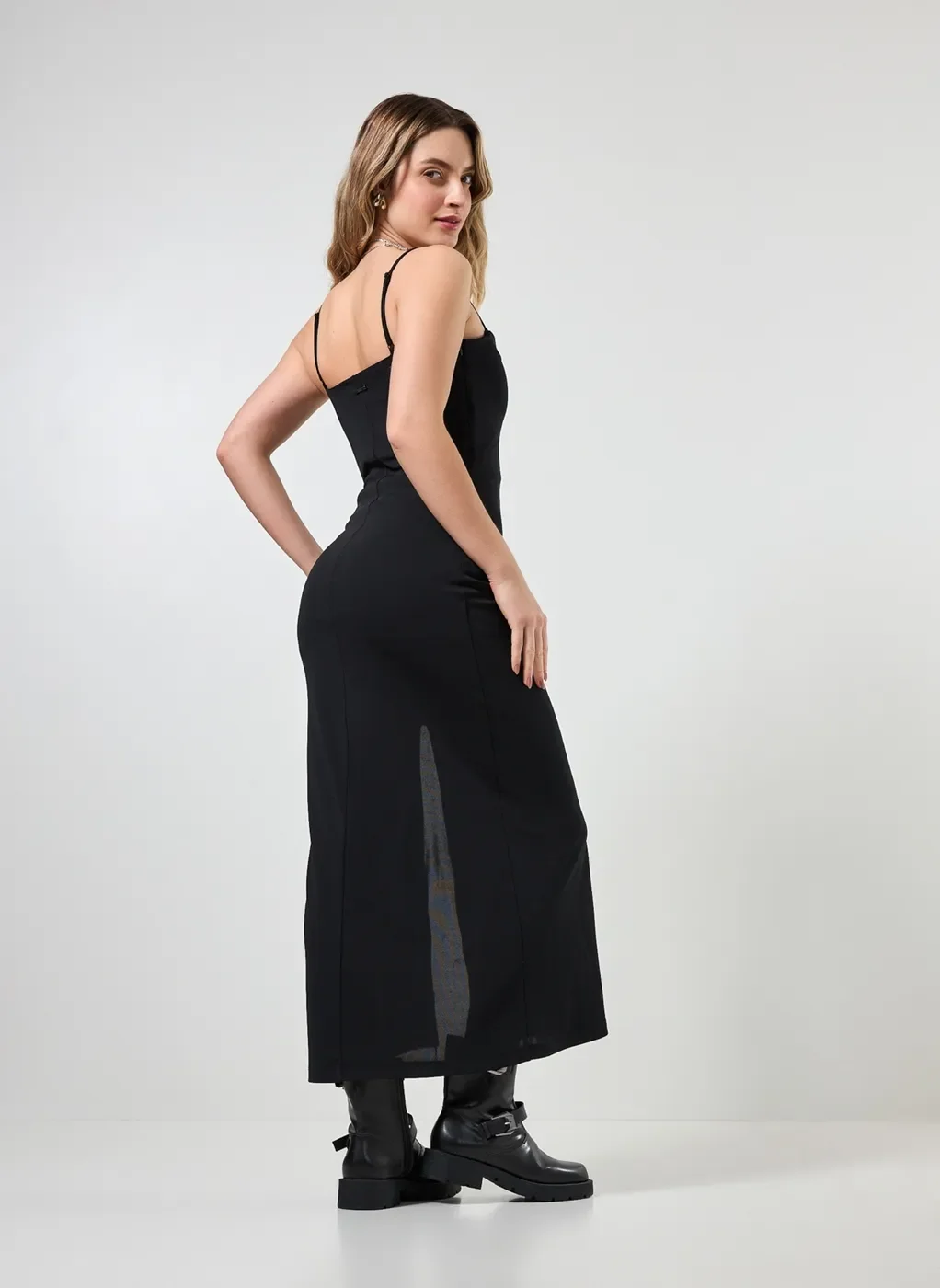 Vestido Midi Com Fenda E Franzido