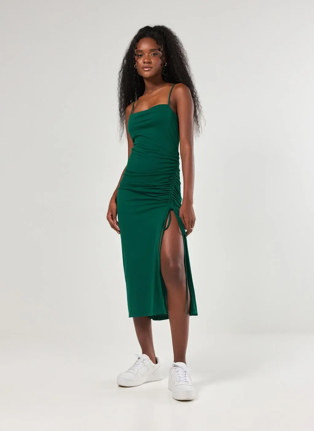 Vestido Midi Com Fenda E Franzido