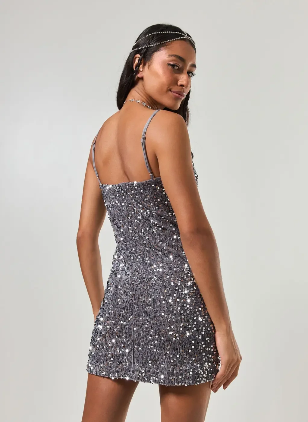 Vestido Em Veludo Com Paetê