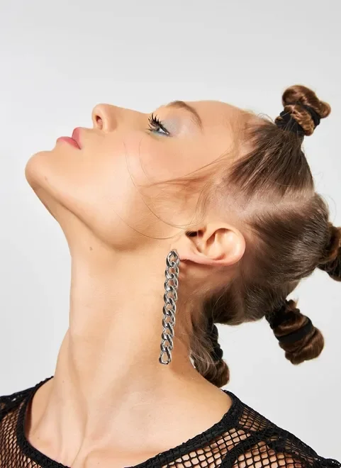 Brinco De Corrente Prateada