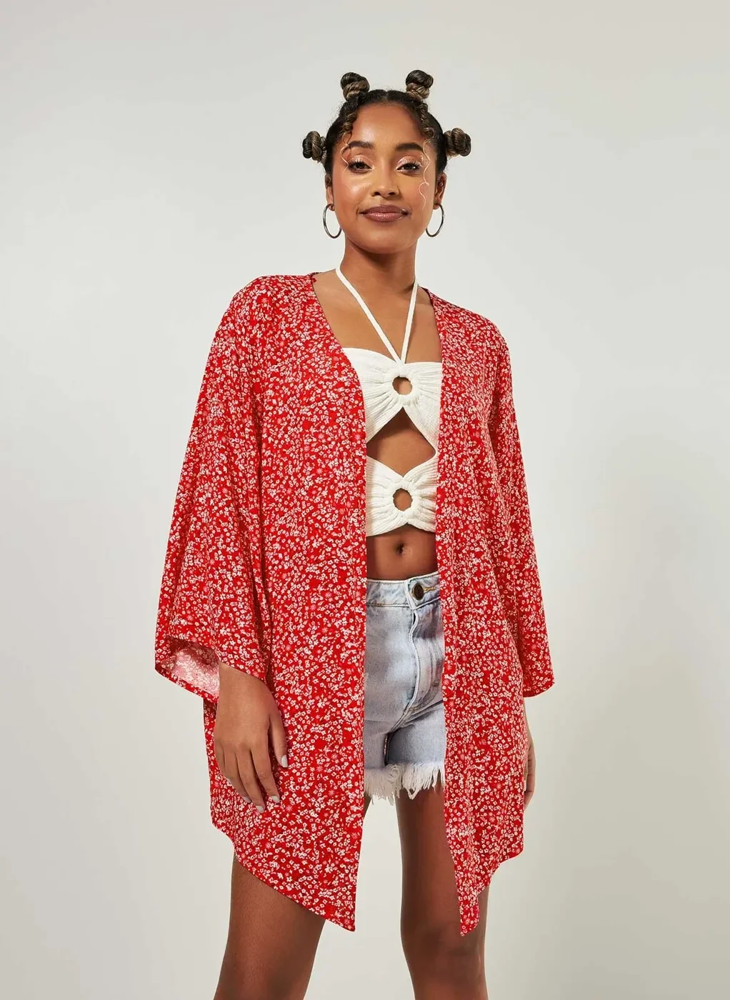 Kimono Vermelho Com Florzinhas