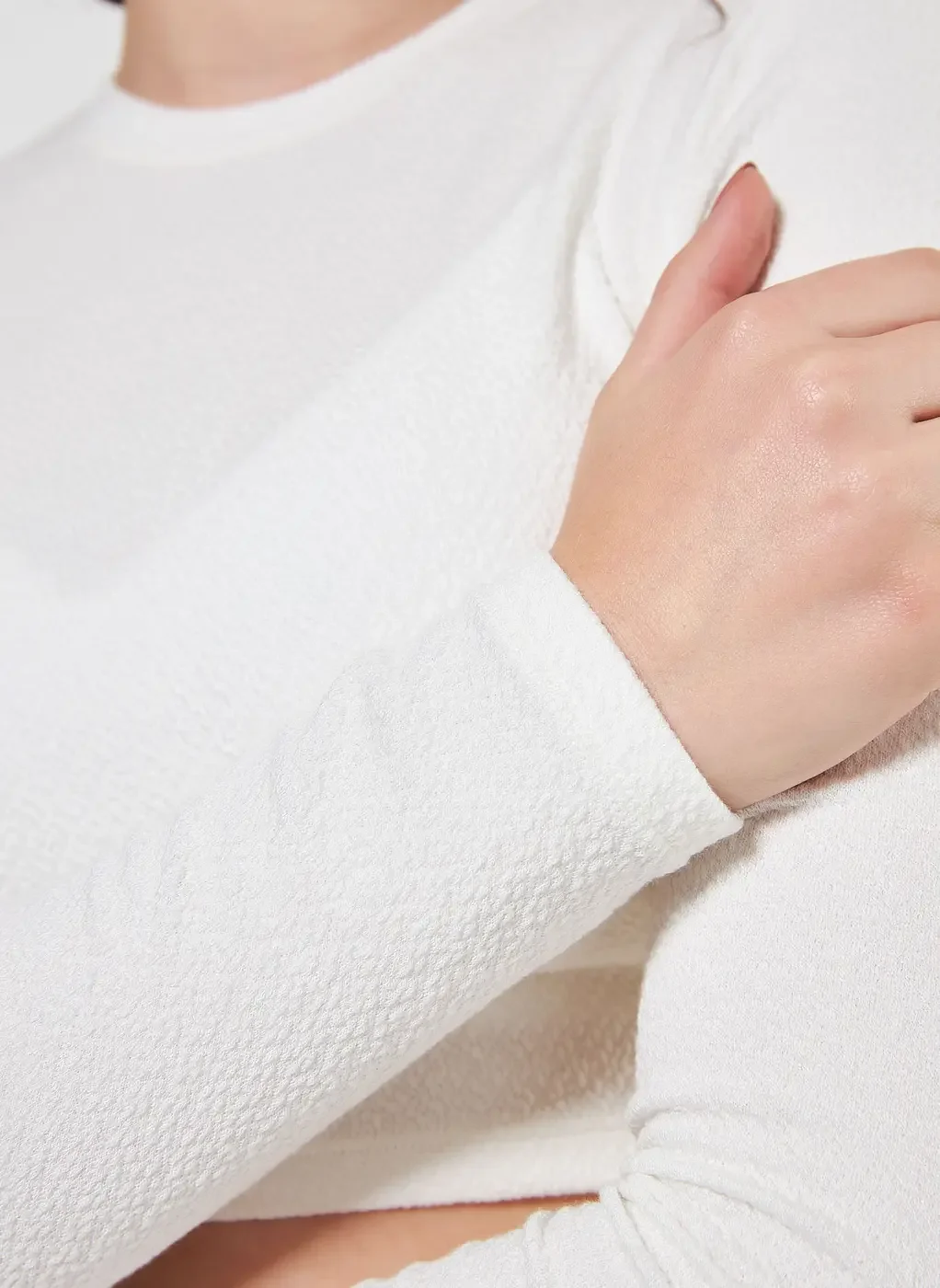 Blusa Cropped De Manga Longa Malha Crepe