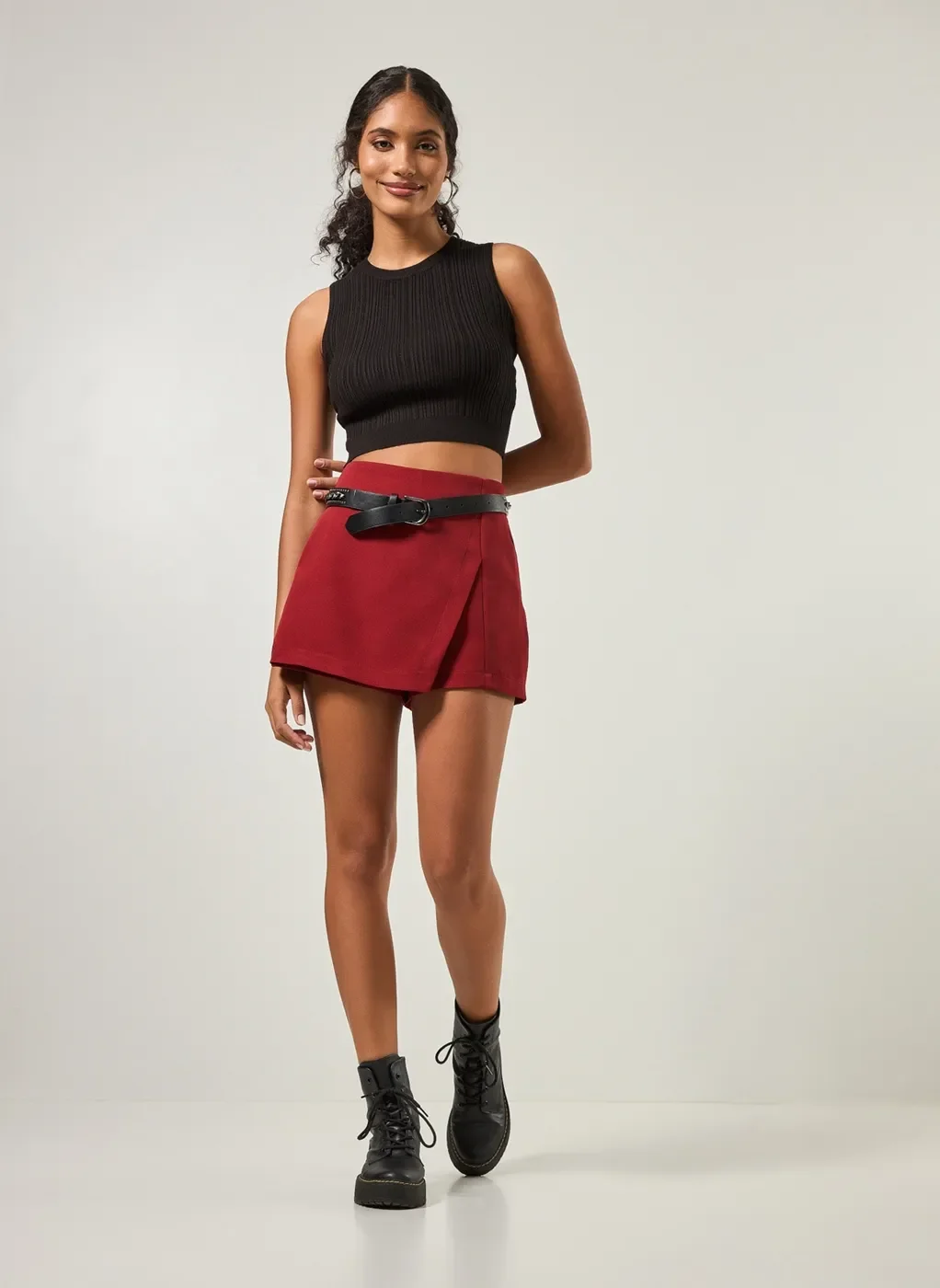 Short Saia De Alfaiataria Com Fenda