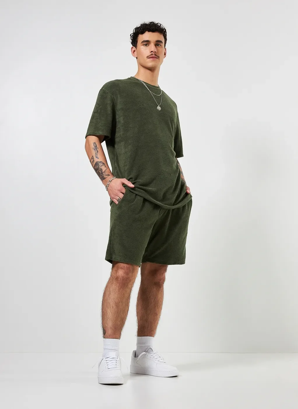 Bermuda Atoalhada Verde Militar