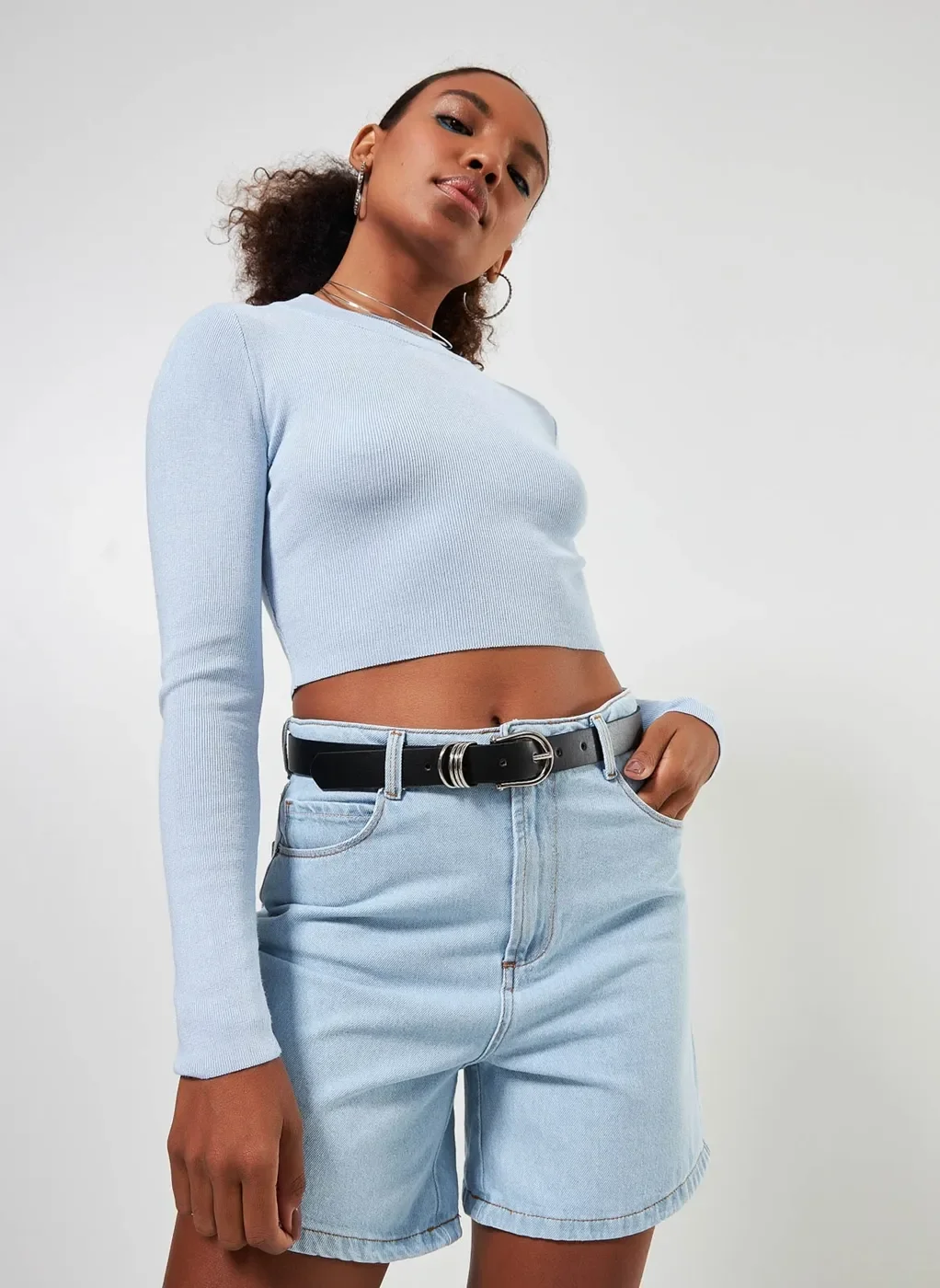 Cinto Preto Com Passantes Prateados