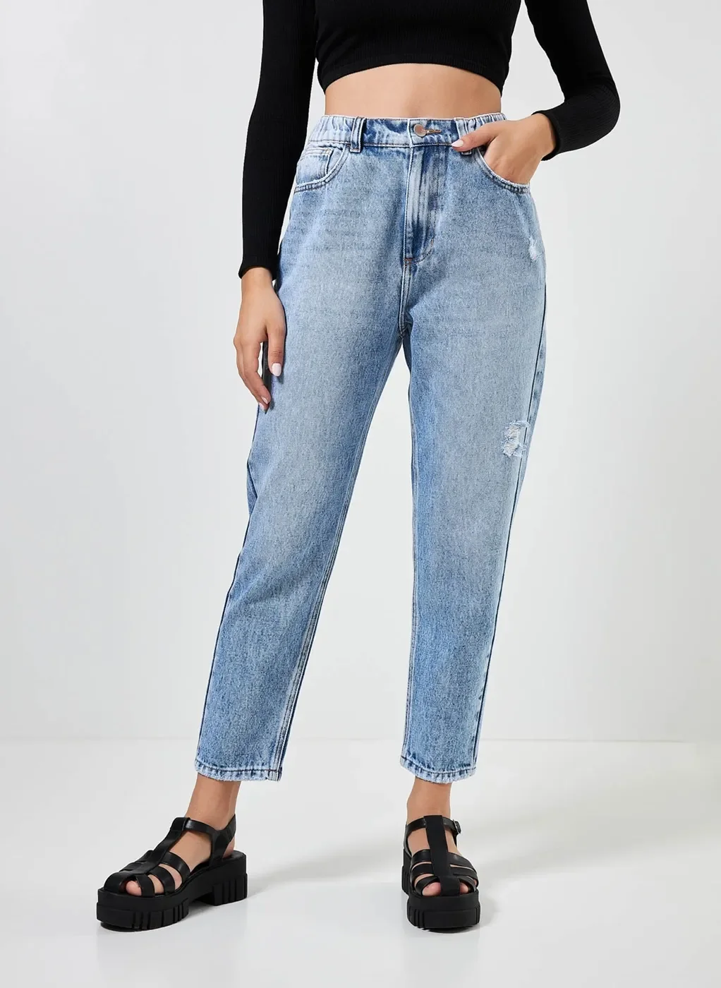 Sandália Plataforma Tratorada Com Tiras