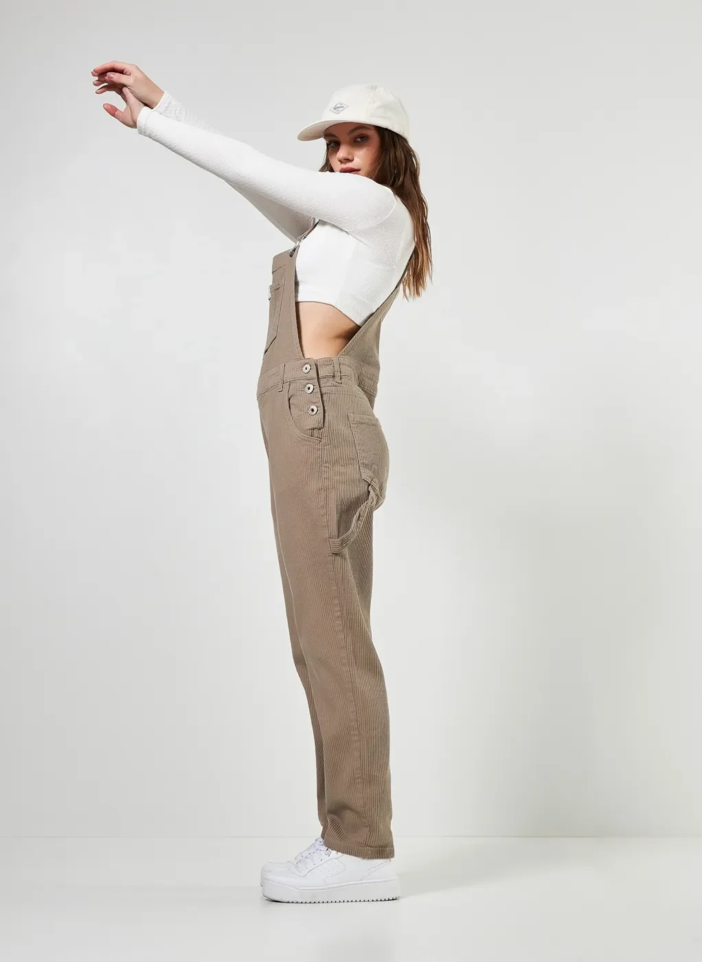 Macacão Em Sarja Canelada