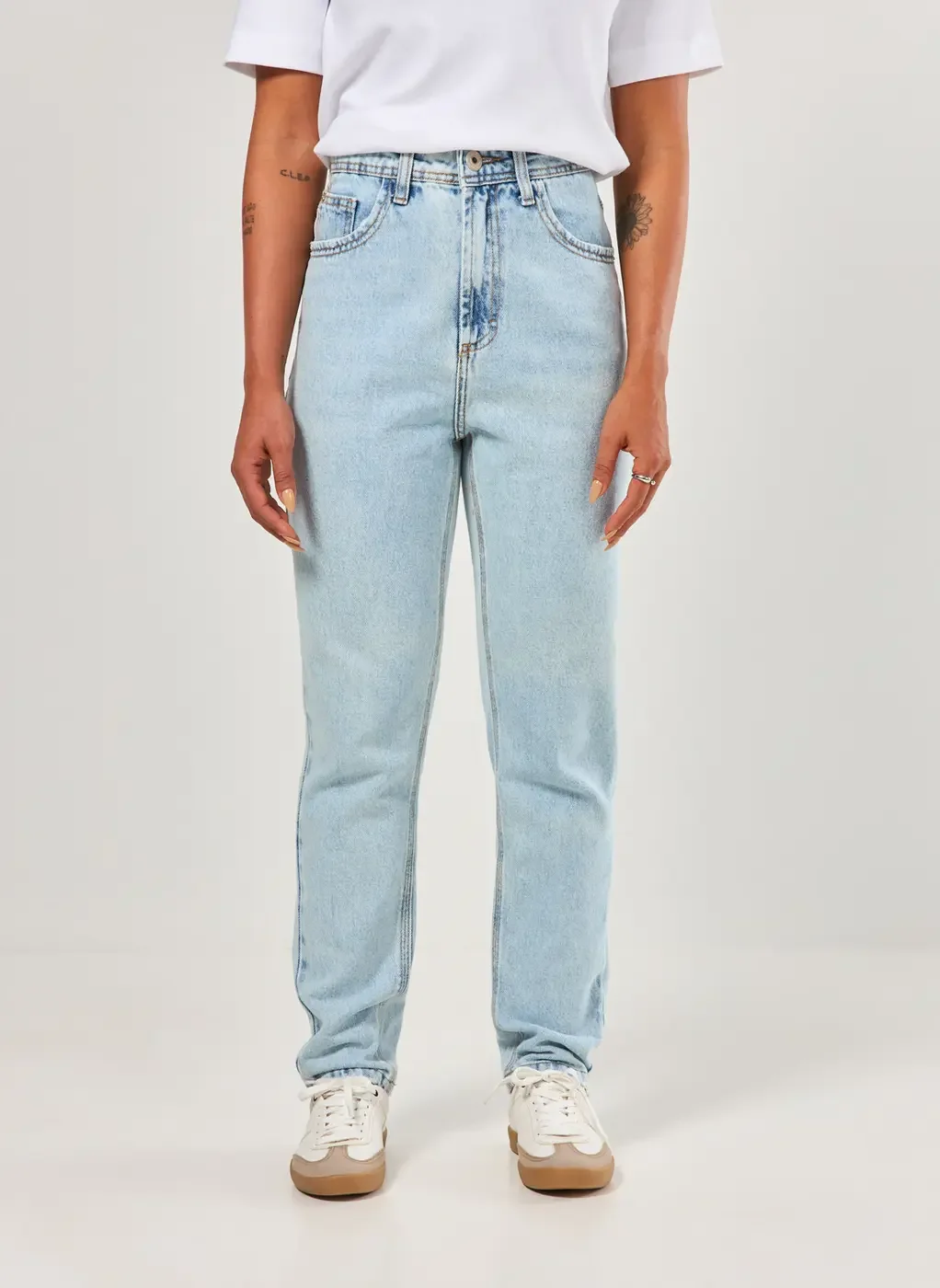 Calça Mom Jeans De Cintura Alta