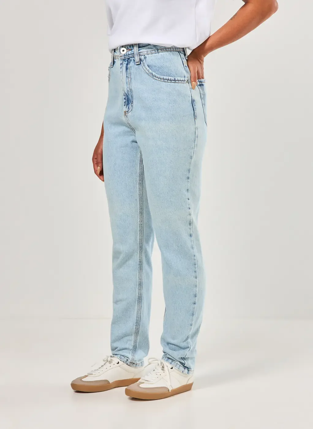 Calça Mom Jeans De Cintura Alta