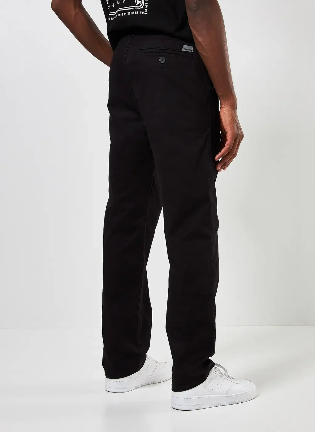 Calça Chino Em Sarja Preta