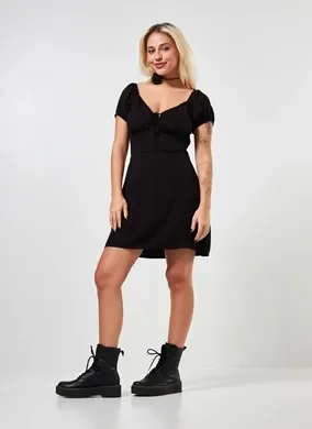 Vestido Macaquinho Romântico Preto