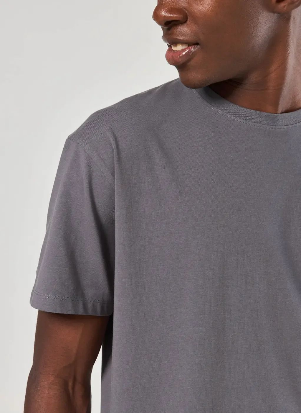 Camiseta Básica Modelagem Box