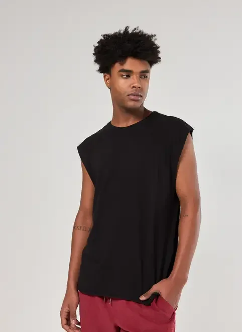 Regata Em Malha Cortada A Fio