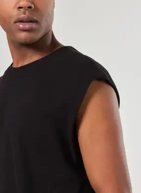 Regata Em Malha Cortada A Fio