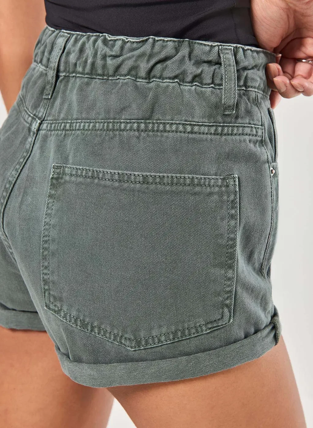 Short Mom Em Sarja Com Elástico