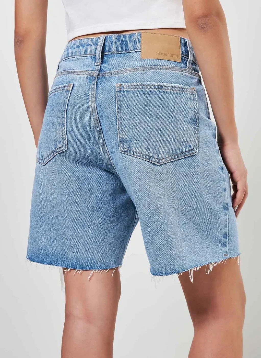 Bermuda Jeans Desfiada