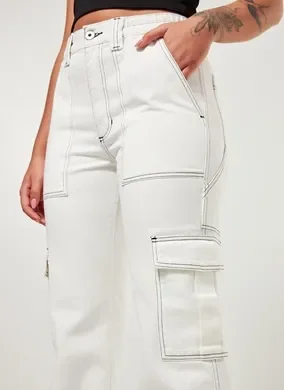 Calça Cargo Off-White Costuras Contrastantes