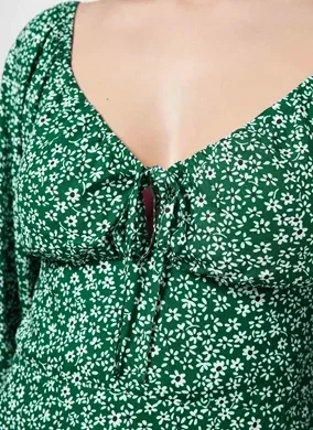 Vestido Macaquinho Verde Florido