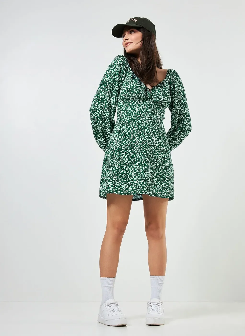 Vestido Macaquinho Verde Florido