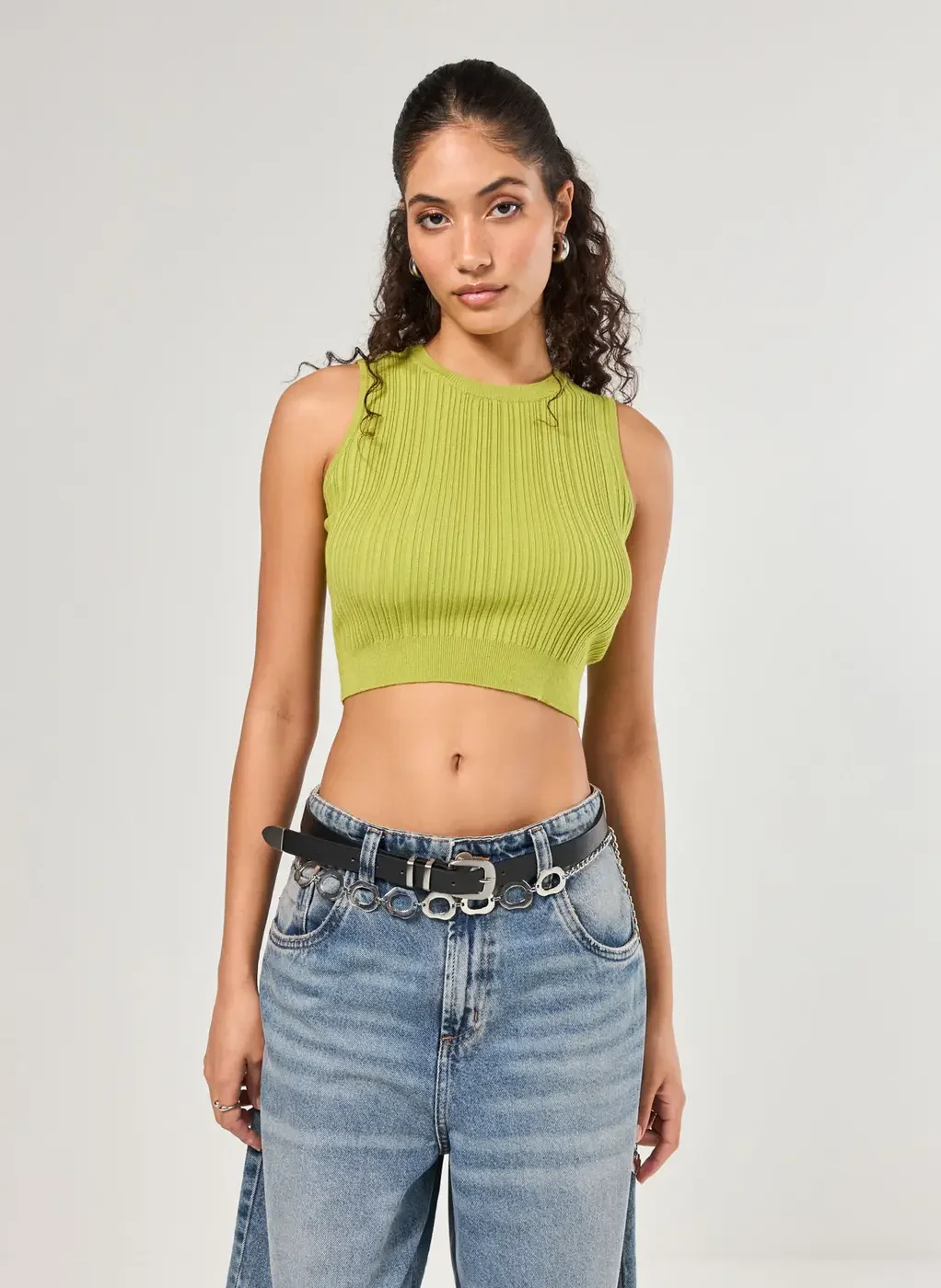 Regata Cropped Em Tricô Canelado